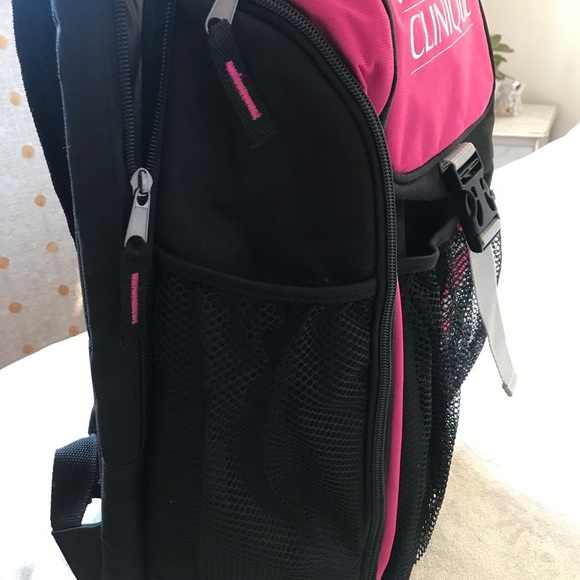 Beautiful ๐ backpack - Picture 4 of 10